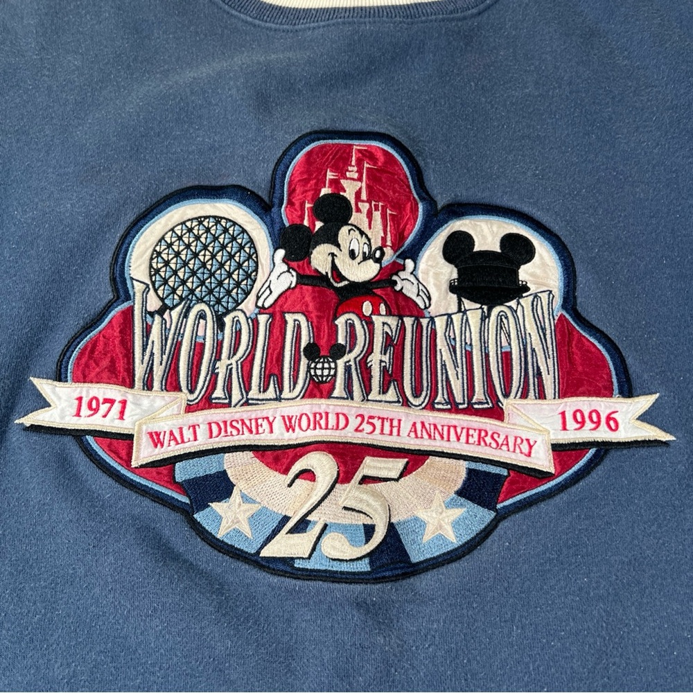 Vtg 90s 1996 Disney World 25 Year Reunion Crewneck Sweatshirt Mickey Inc. Size M - Picture 2 of 7